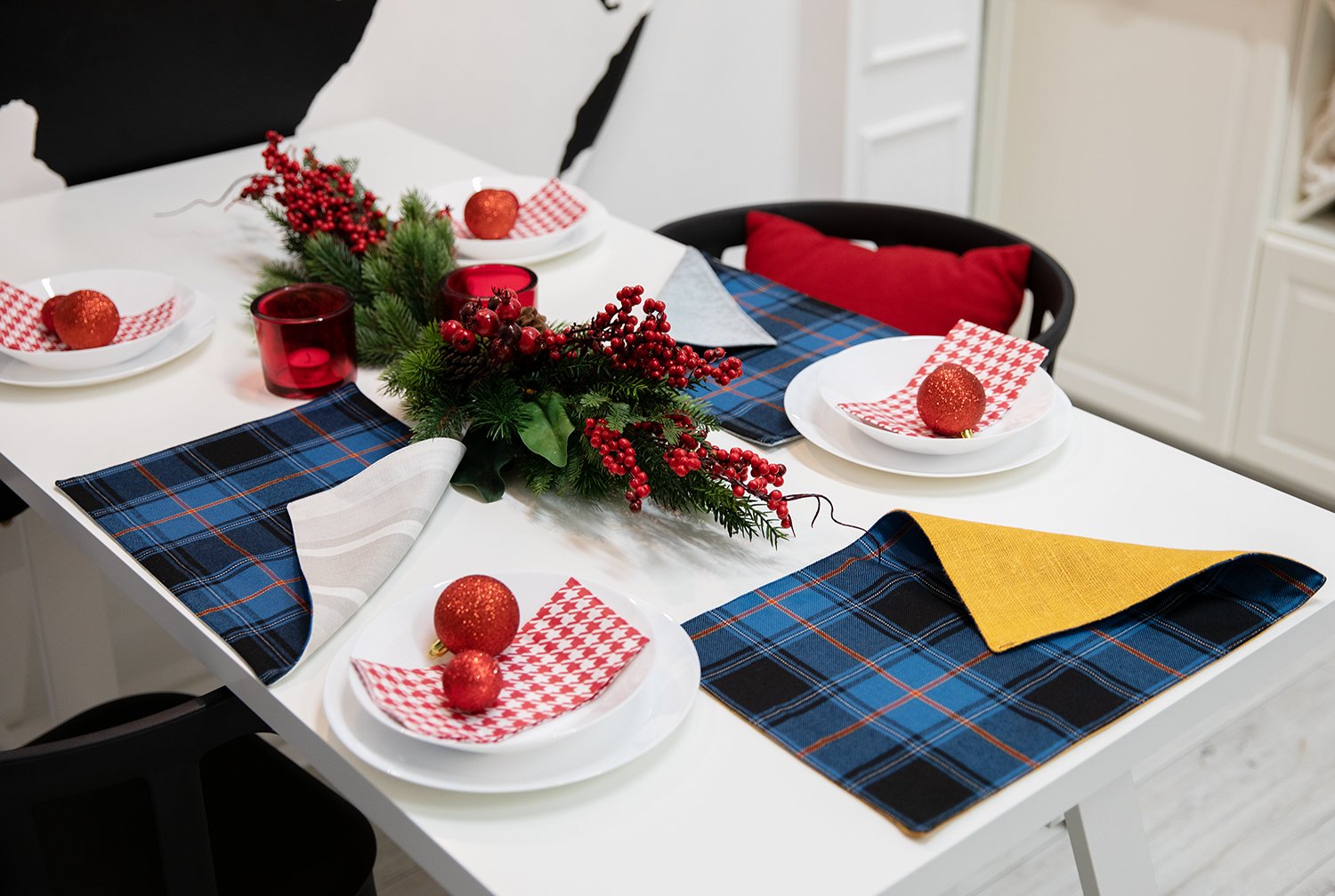 Tartan-lauakate (valge, hall)
